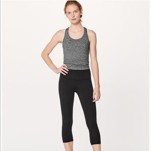 Lululemon black Wonder Under “21
